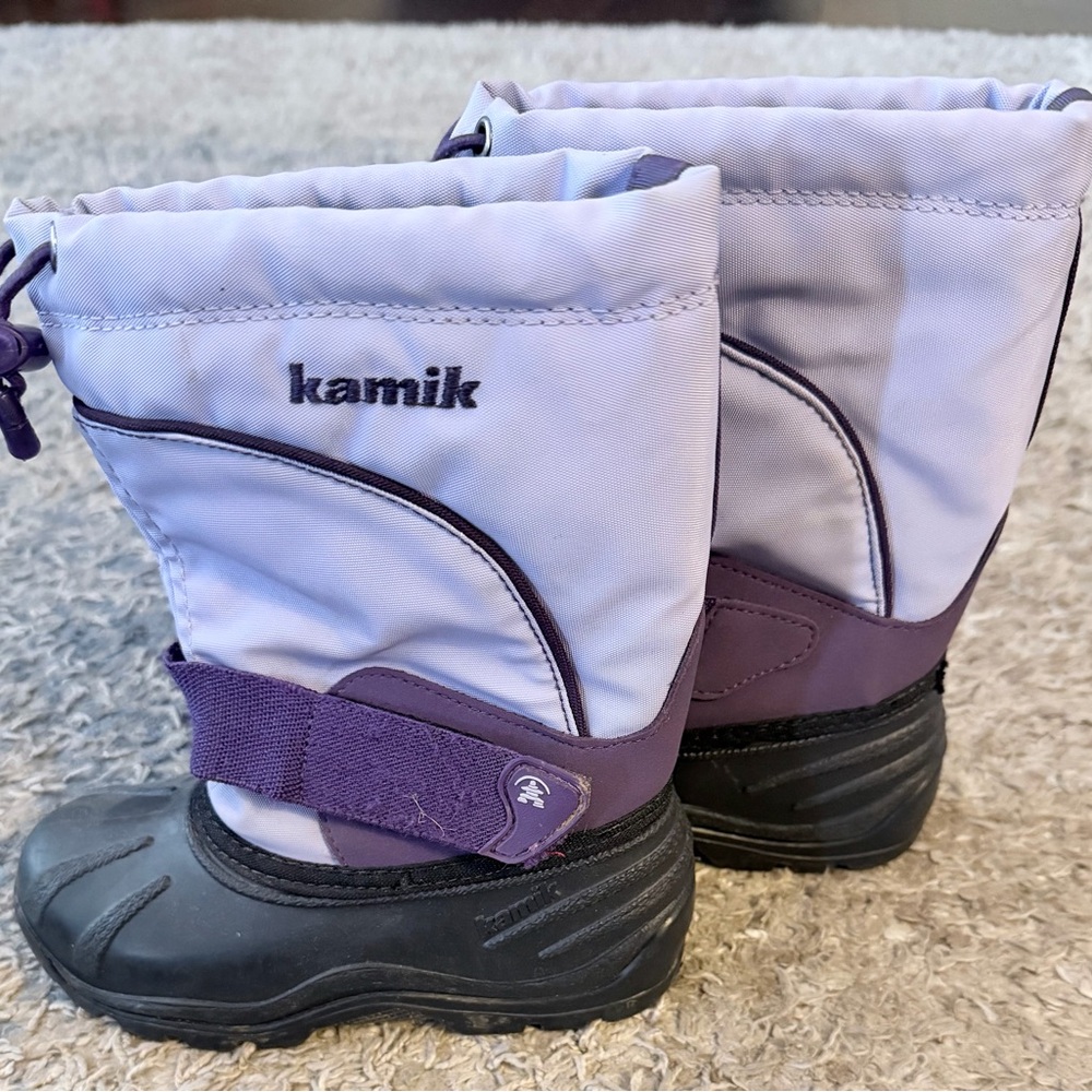 Kamik Lilac and Black Snow Boots